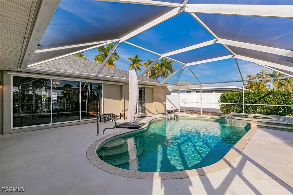 2308 Everest Parkway Cape Coral FL 33904