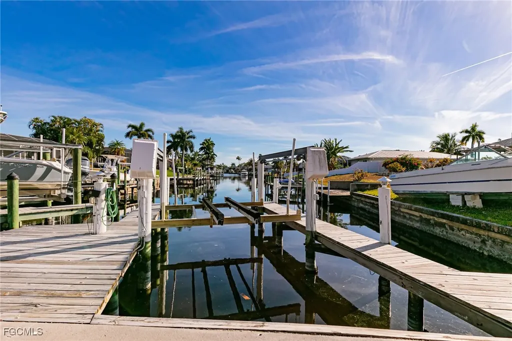 2308 Everest Parkway Cape Coral FL 33904