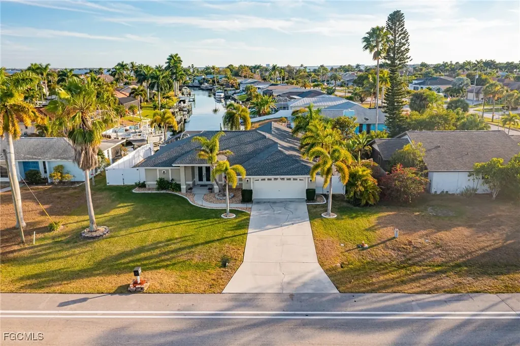 2308 Everest Parkway Cape Coral FL 33904