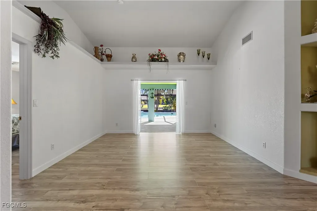 230 Kamal Parkway Cape Coral FL 33904