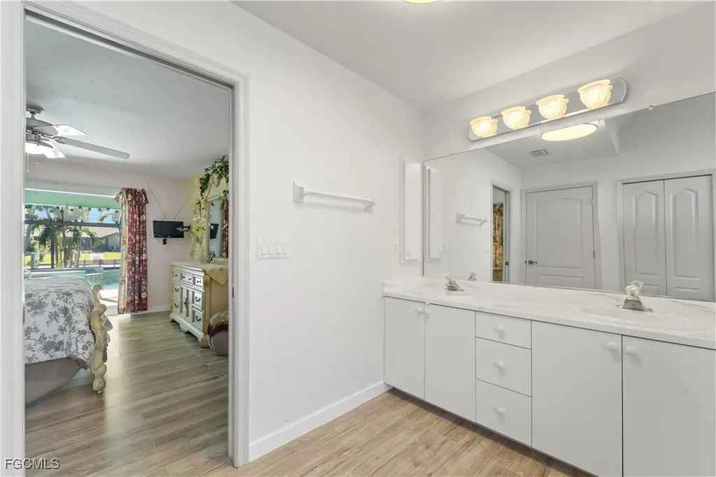 230 Kamal Parkway Cape Coral FL 33904