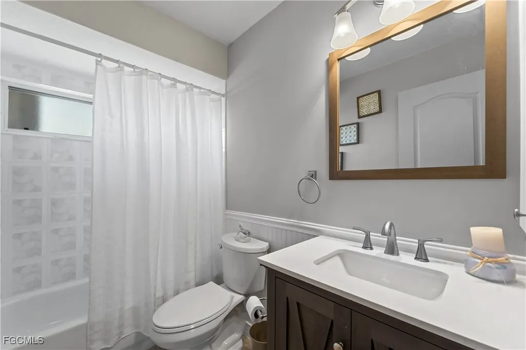 230 Kamal Parkway Cape Coral FL 33904
