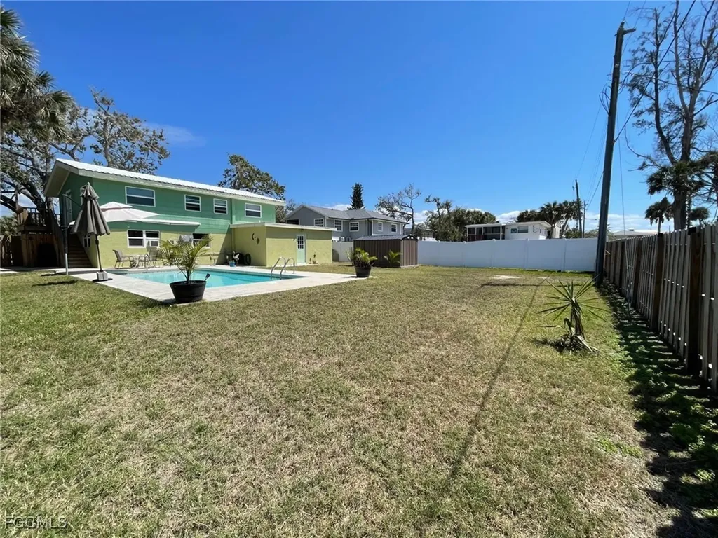 5460 Oak Ridge Avenue Fort Myers Beach FL 33931
