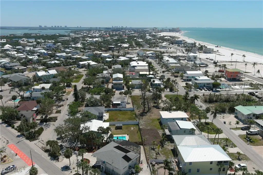 5460 Oak Ridge Avenue Fort Myers Beach FL 33931