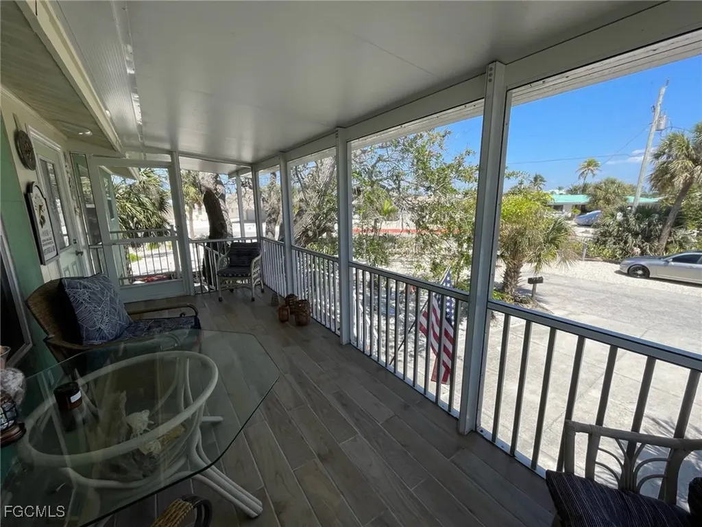 5460 Oak Ridge Avenue Fort Myers Beach FL 33931