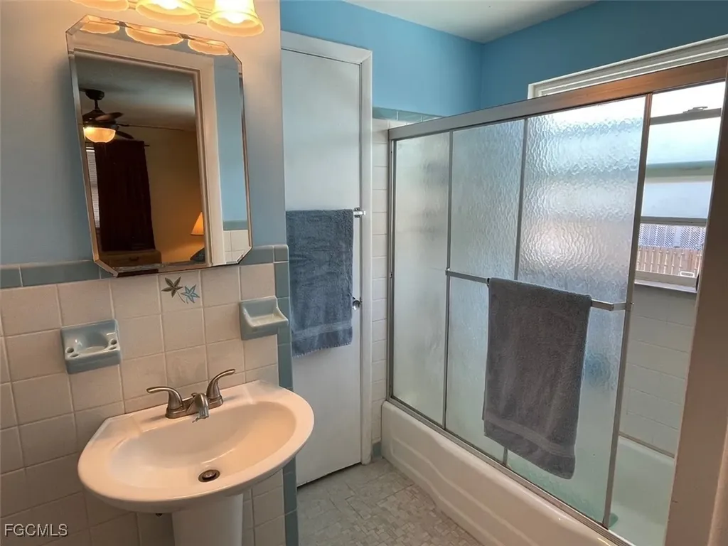 5460 Oak Ridge Avenue Fort Myers Beach FL 33931