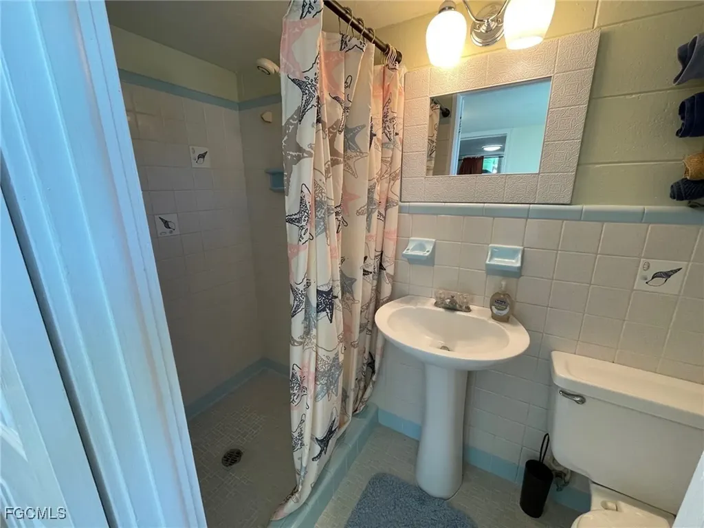 5460 Oak Ridge Avenue Fort Myers Beach FL 33931