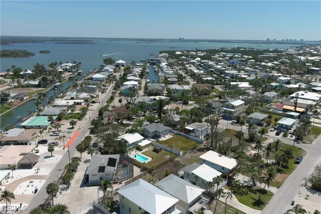 5460 Oak Ridge Avenue Fort Myers Beach FL 33931
