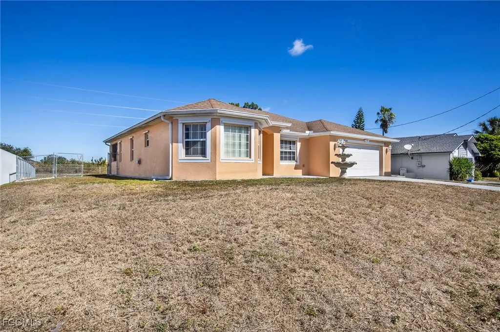 4914 7th Street W Lehigh Acres FL 33971