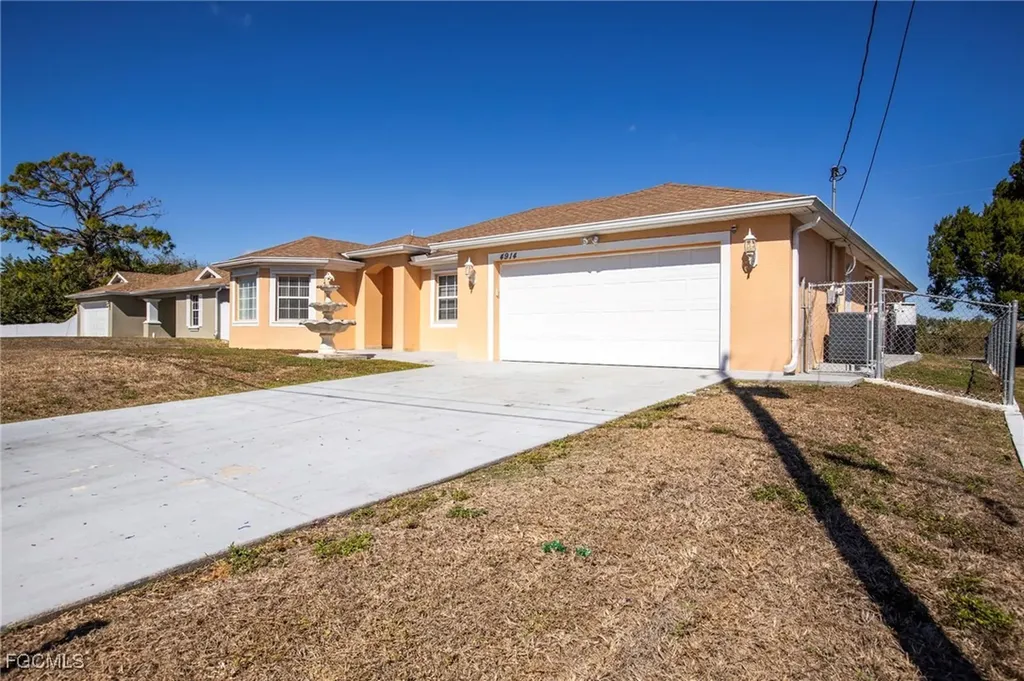 4914 7th Street W Lehigh Acres FL 33971