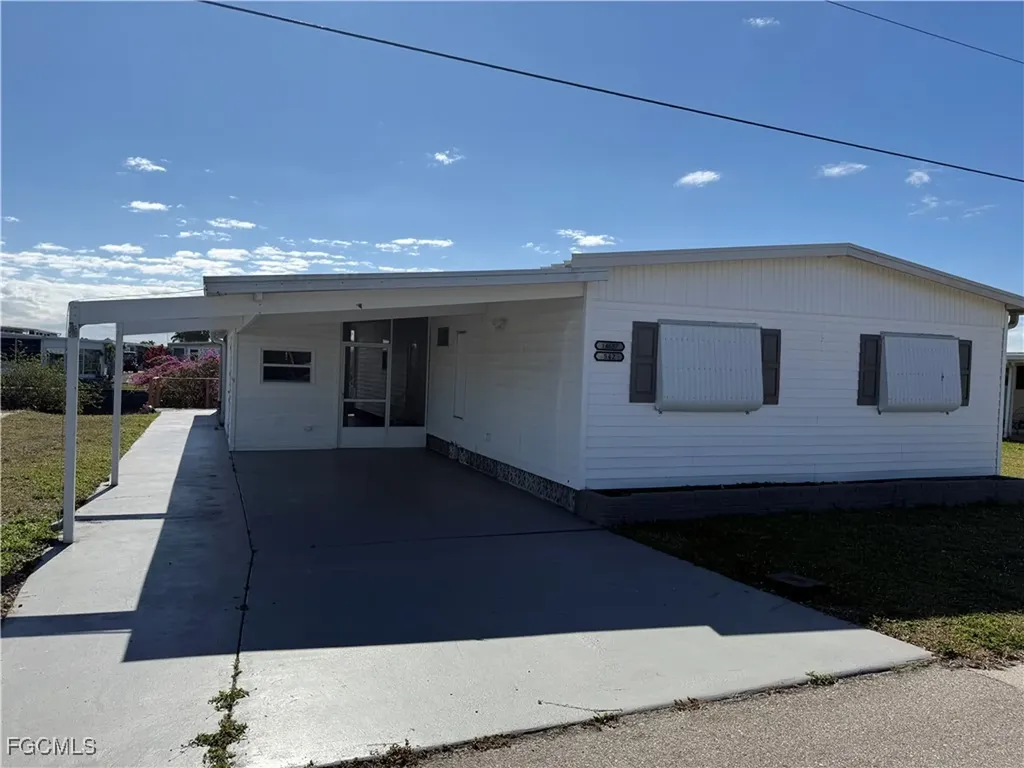 14657 Paul Revere Loop North Fort Myers FL 33917