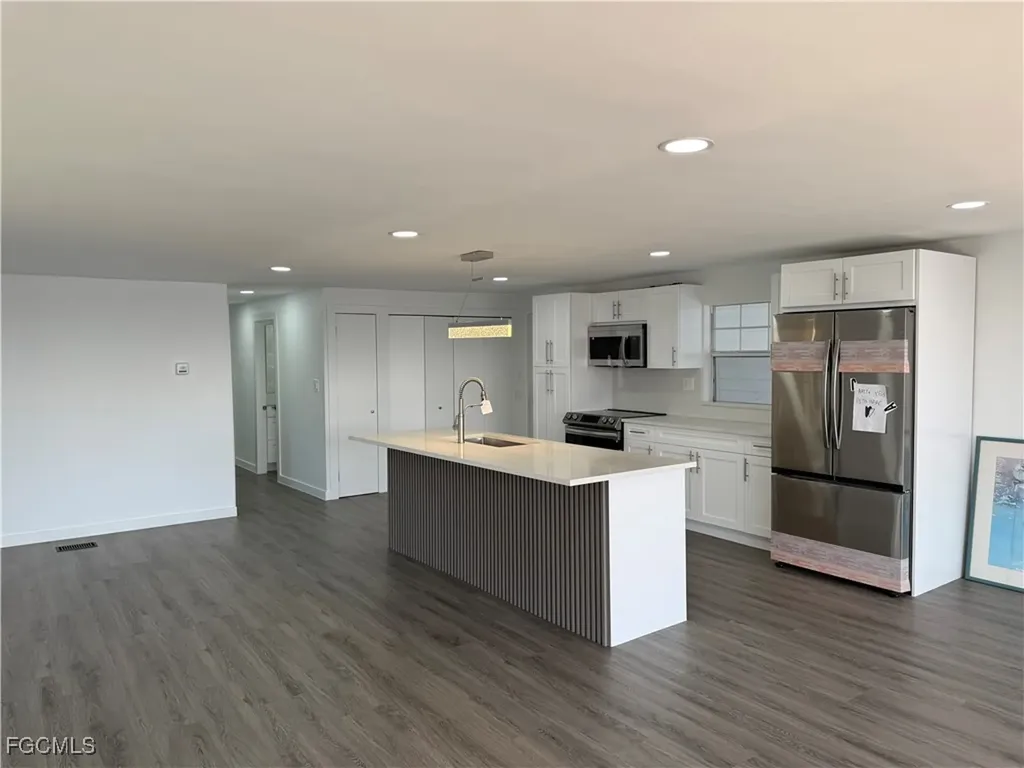 14657 Paul Revere Loop North Fort Myers FL 33917