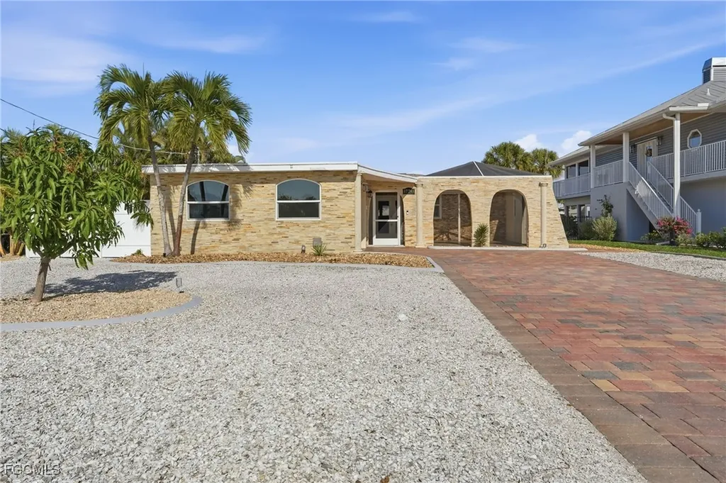 17741 Rebecca Avenue Fort Myers Beach FL 33931