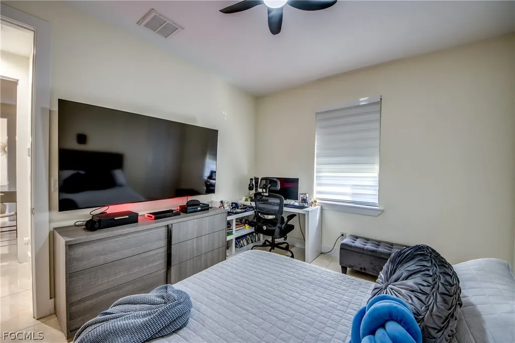 519 Trafalgar Parkway Cape Coral FL 33991