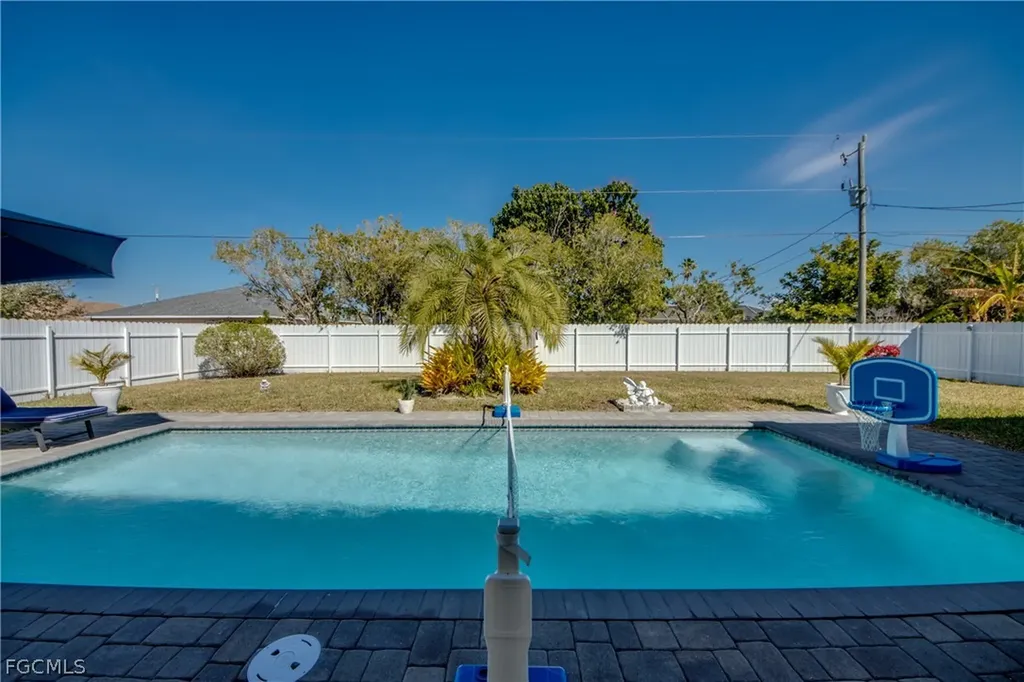 519 Trafalgar Parkway Cape Coral FL 33991