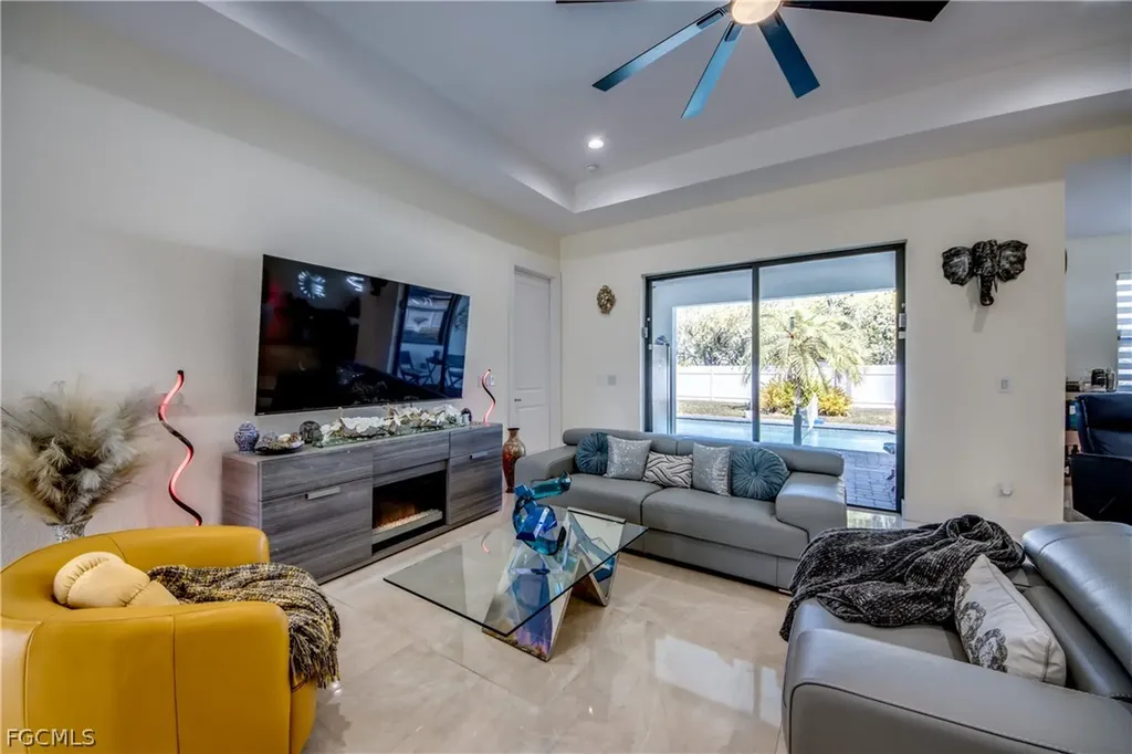 519 Trafalgar Parkway Cape Coral FL 33991