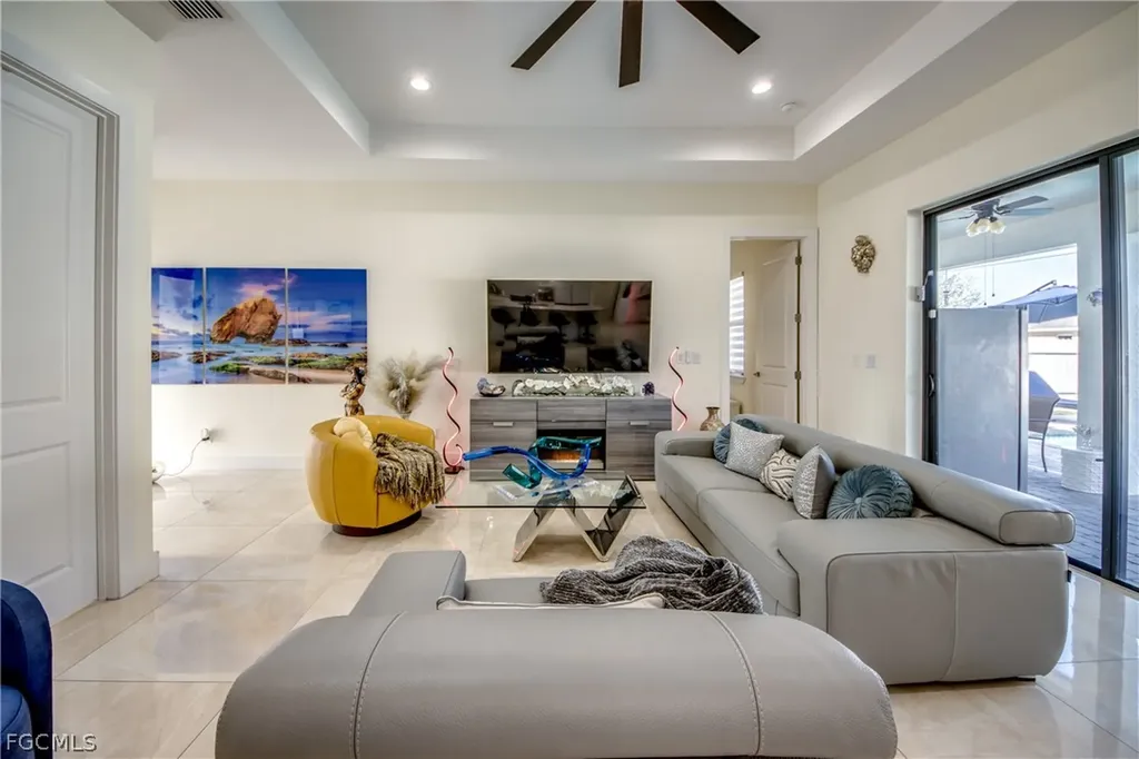 519 Trafalgar Parkway Cape Coral FL 33991