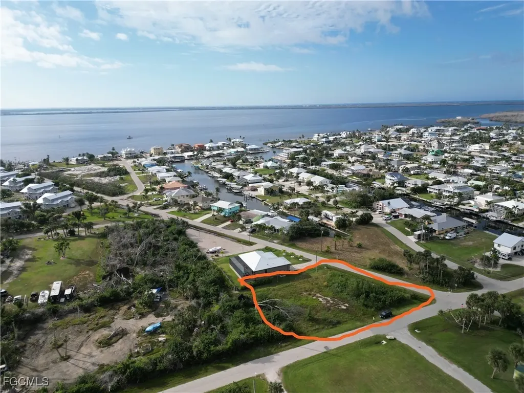 2391 Rose Avenue St. James City FL 33956