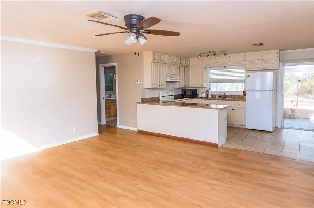 4103 E 10th Street Lehigh Acres FL 33972