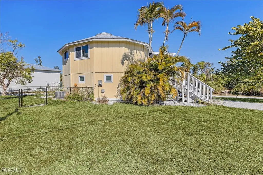 7250 Caloosa Drive Bokeelia FL 33922