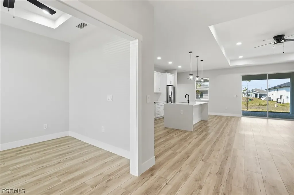 3020 NW 6th Avenue Cape Coral FL 33993