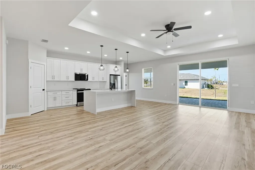 3020 NW 6th Avenue Cape Coral FL 33993
