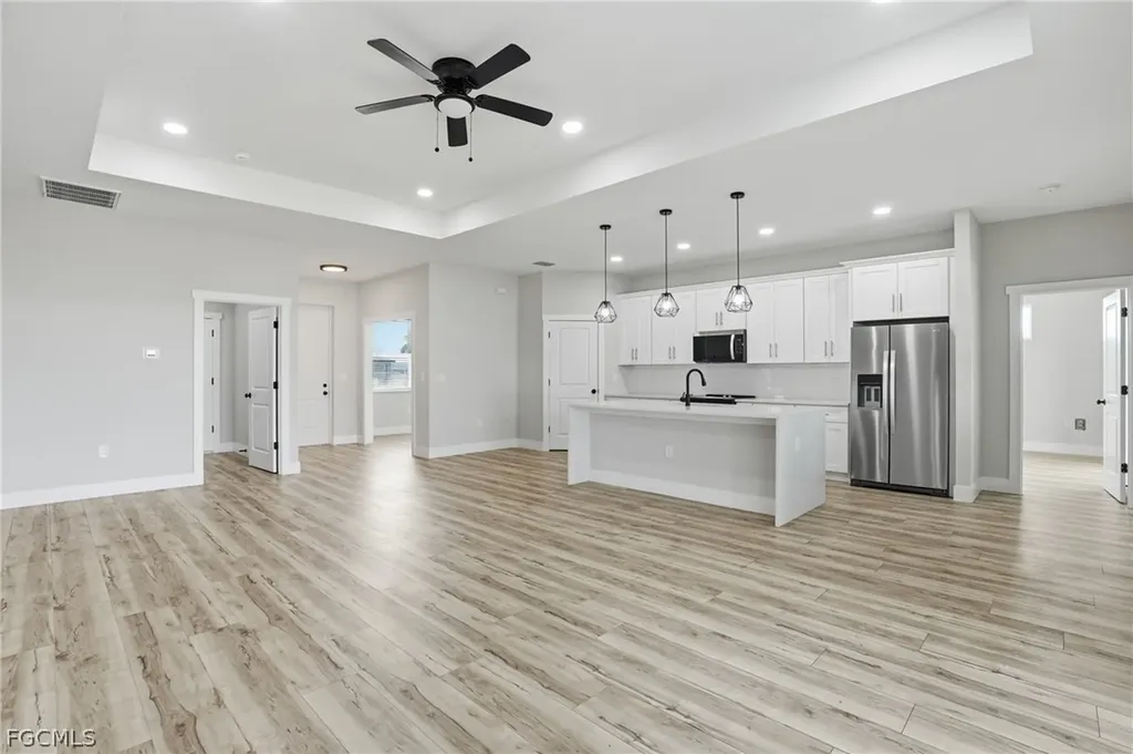 3020 NW 6th Avenue Cape Coral FL 33993