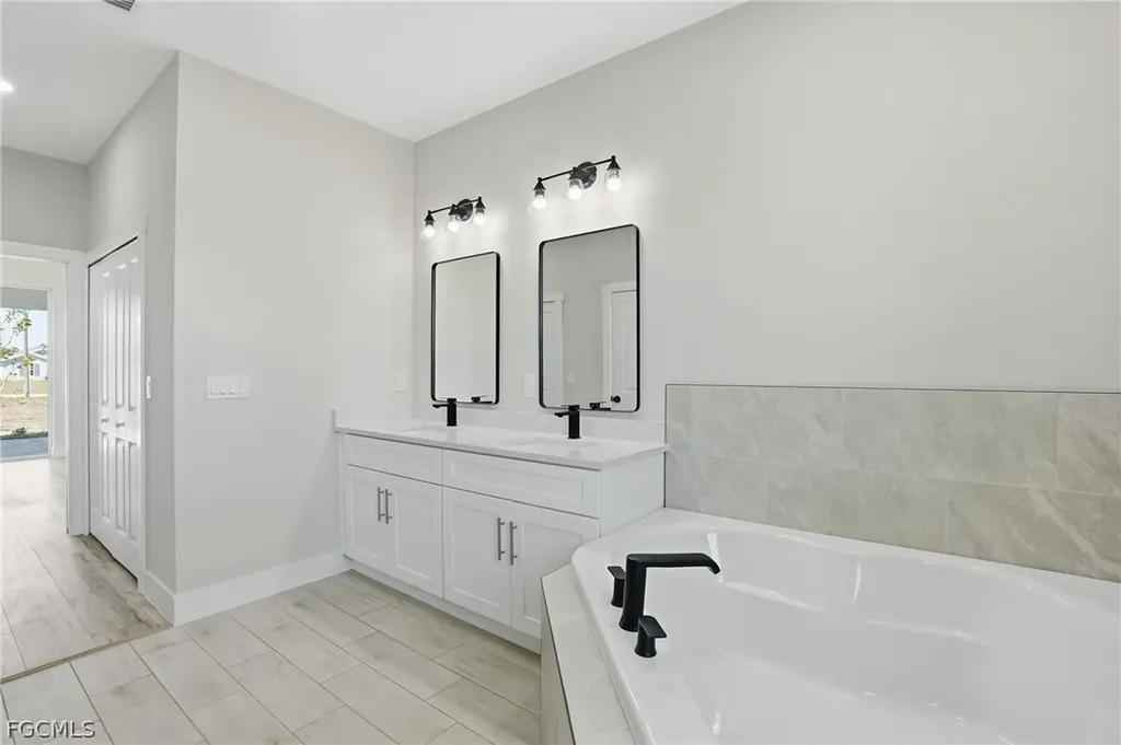 3020 NW 6th Avenue Cape Coral FL 33993