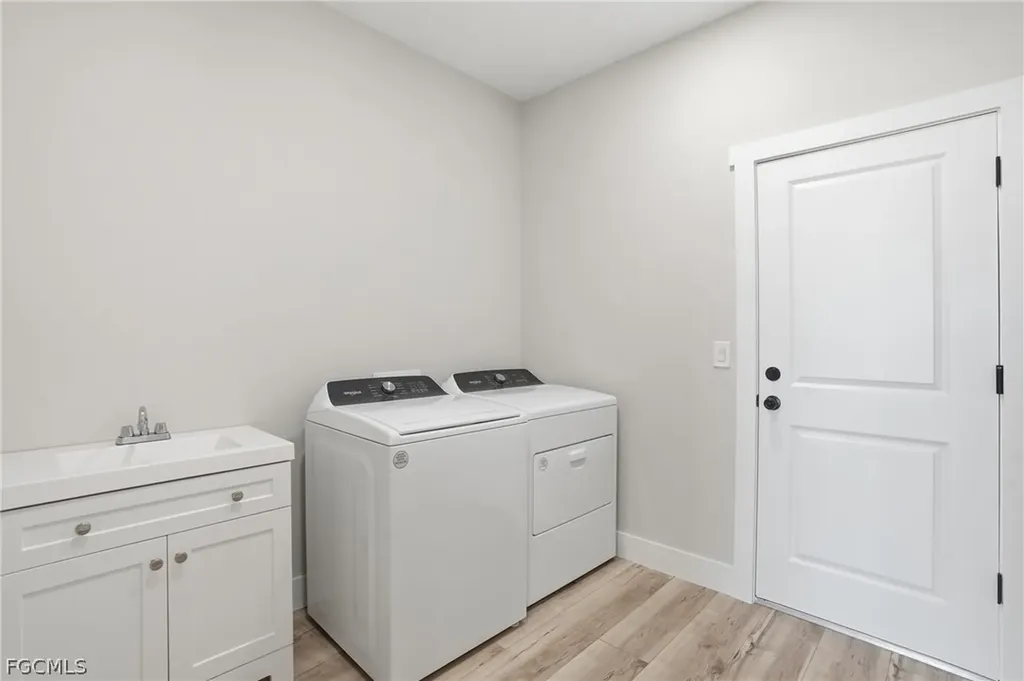 3020 NW 6th Avenue Cape Coral FL 33993