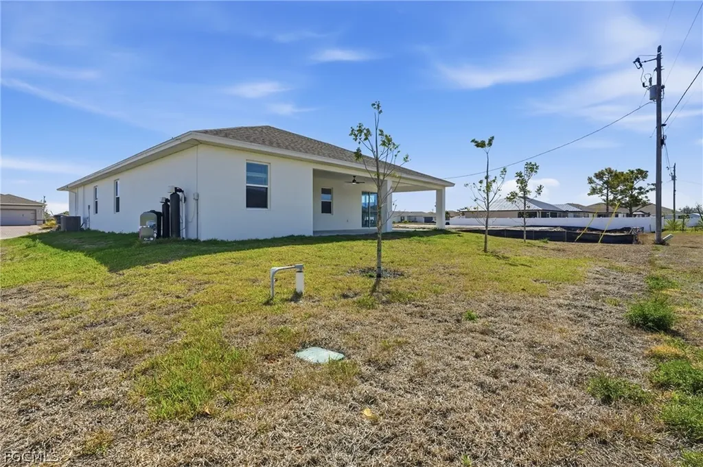 3020 NW 6th Avenue Cape Coral FL 33993