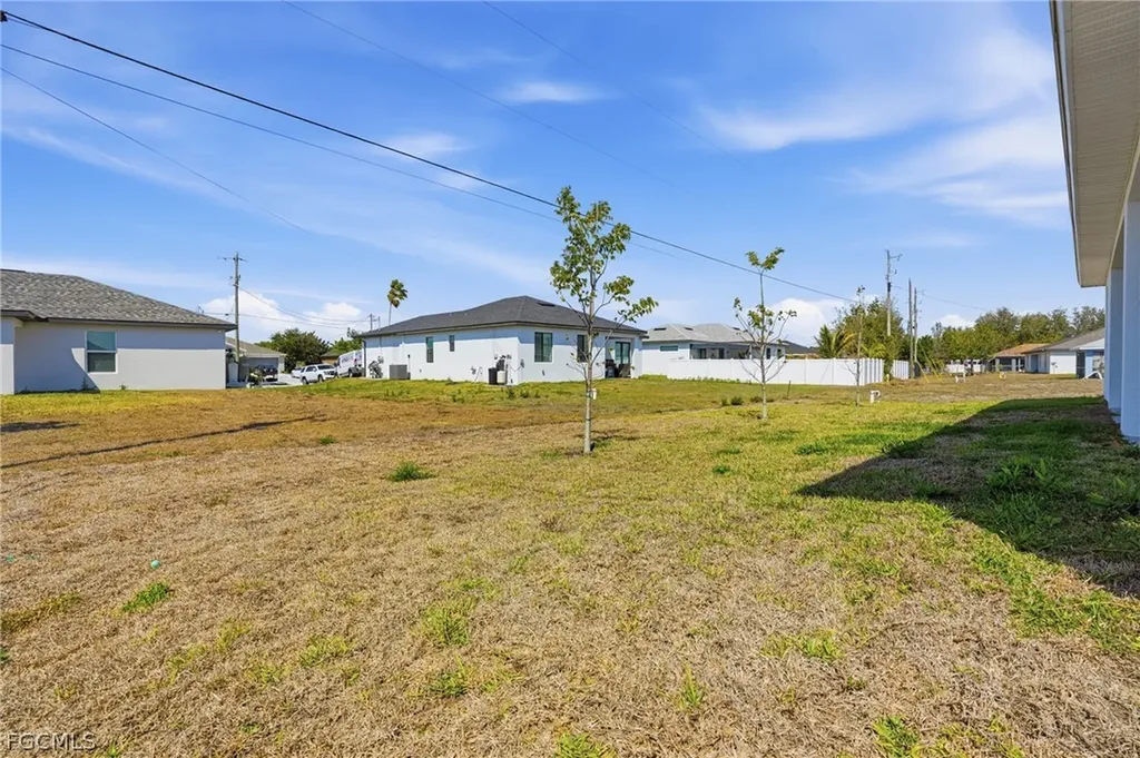 3020 NW 6th Avenue Cape Coral FL 33993