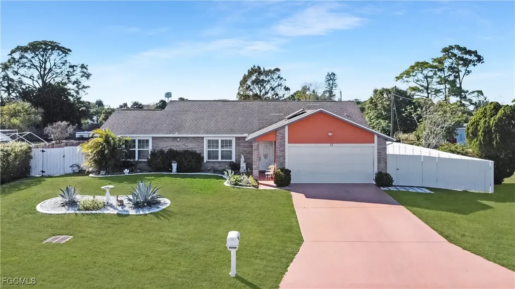 15 Maryland Road Lehigh Acres FL 33936