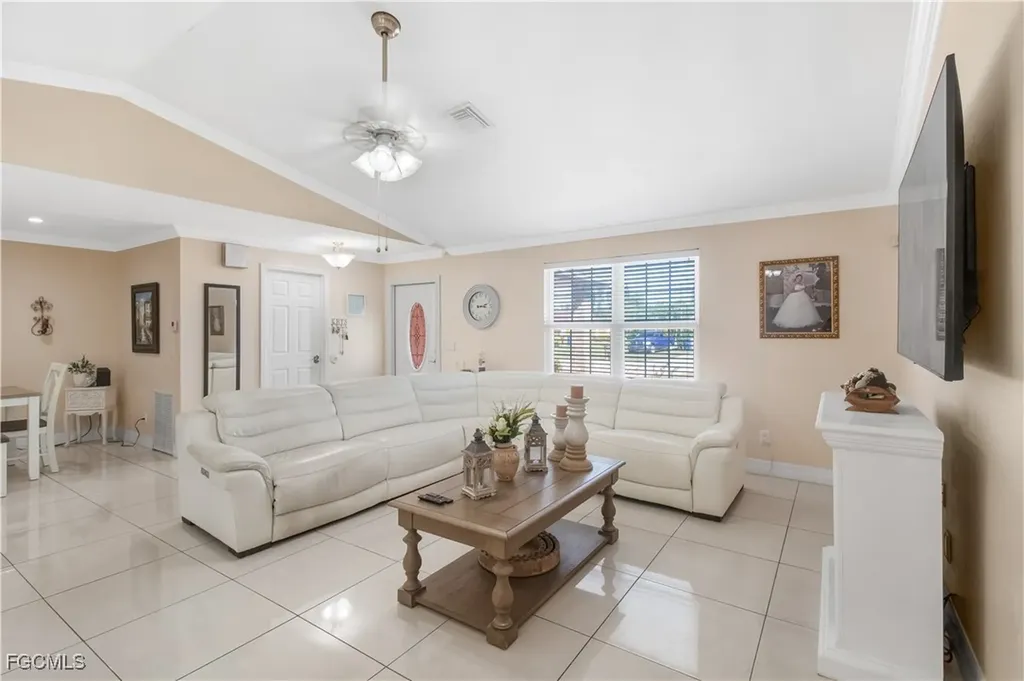 15 Maryland Road Lehigh Acres FL 33936