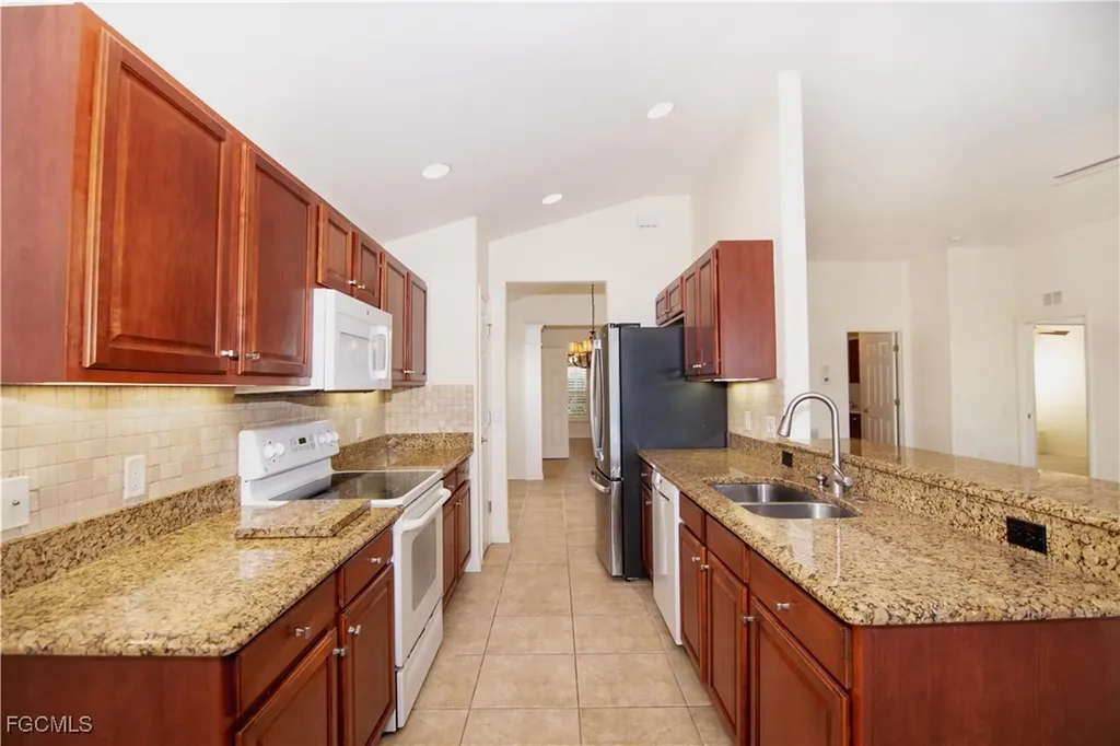 10023 Horse Creek Road Fort Myers FL 33913