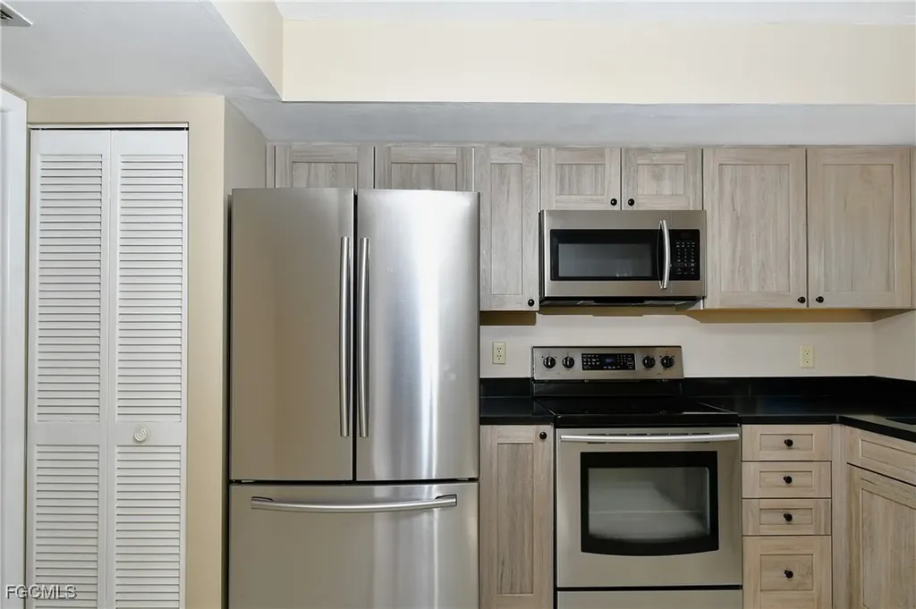 13264 White Marsh Lane Fort Myers FL 33912