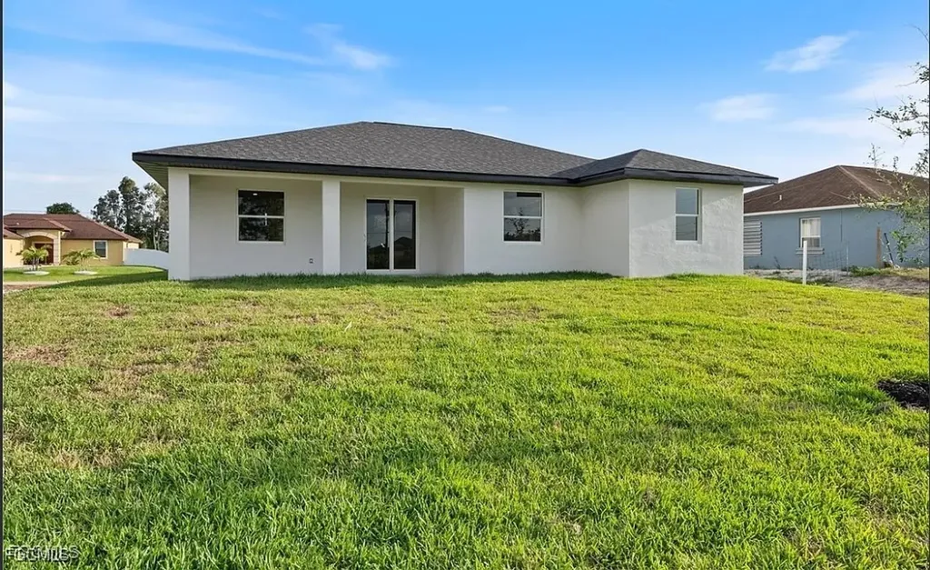 2719 42nd Street W Lehigh Acres FL 33971