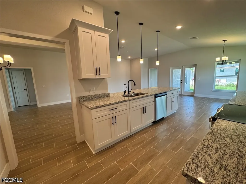 3613 NW 38th Terrace Cape Coral FL 33993