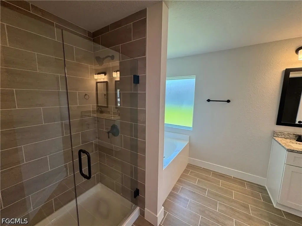 3613 NW 38th Terrace Cape Coral FL 33993
