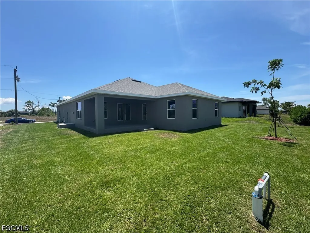 3613 NW 38th Terrace Cape Coral FL 33993