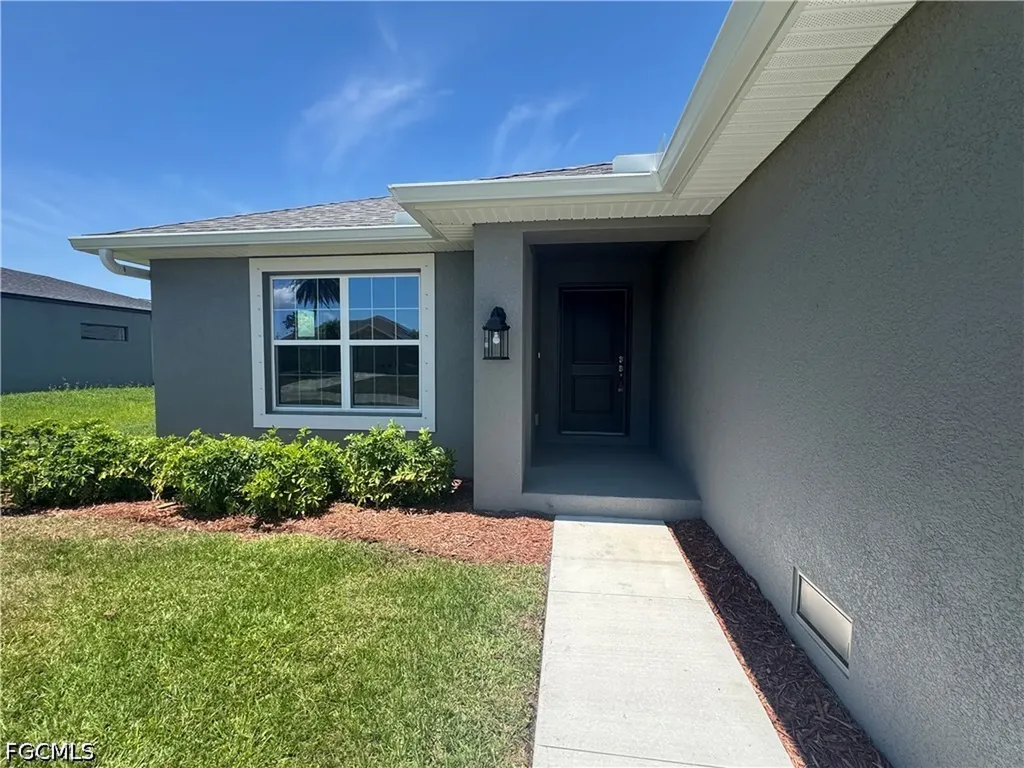 3613 NW 38th Terrace Cape Coral FL 33993
