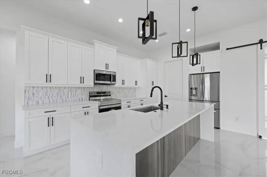 1501 NE 15th Terrace Cape Coral FL 33909