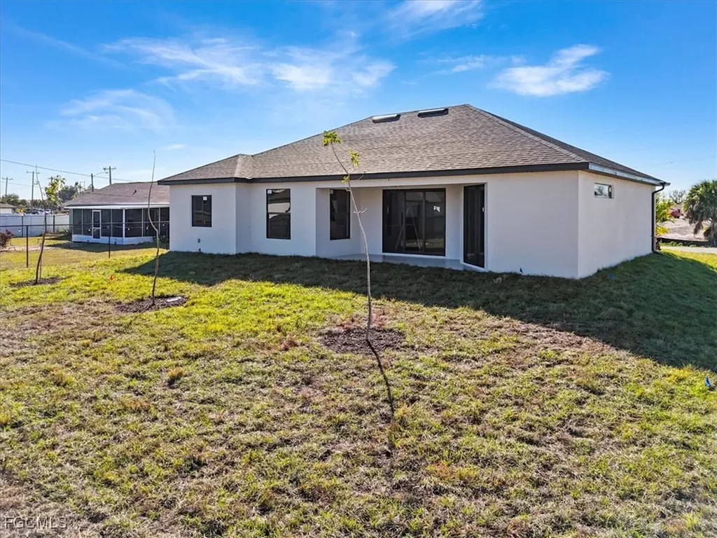1501 NE 15th Terrace Cape Coral FL 33909