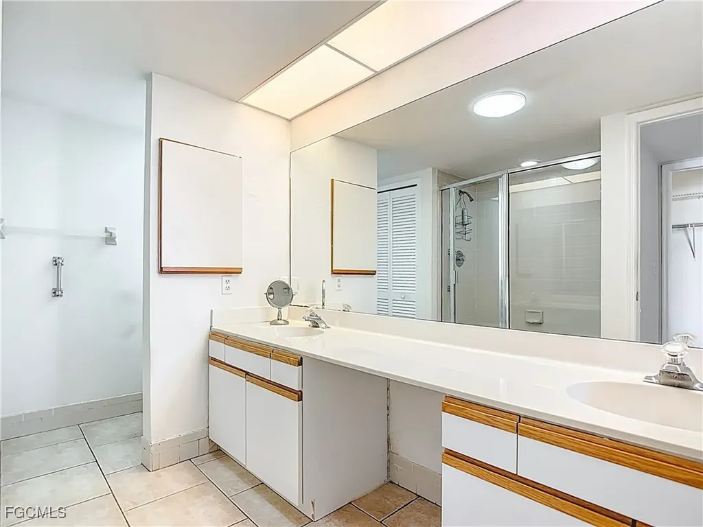 6072 Forest Villas Circle Fort Myers FL 33908