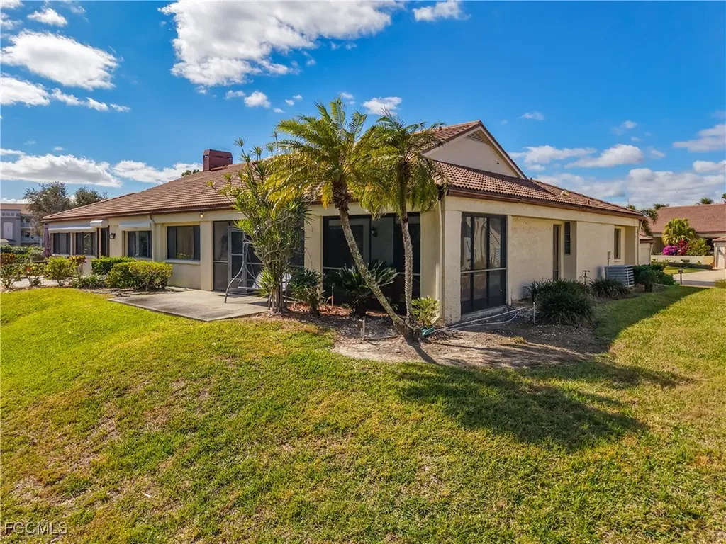 6072 Forest Villas Circle Fort Myers FL 33908