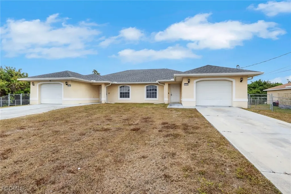 5224/5226 26th Street SW Lehigh Acres FL 33973