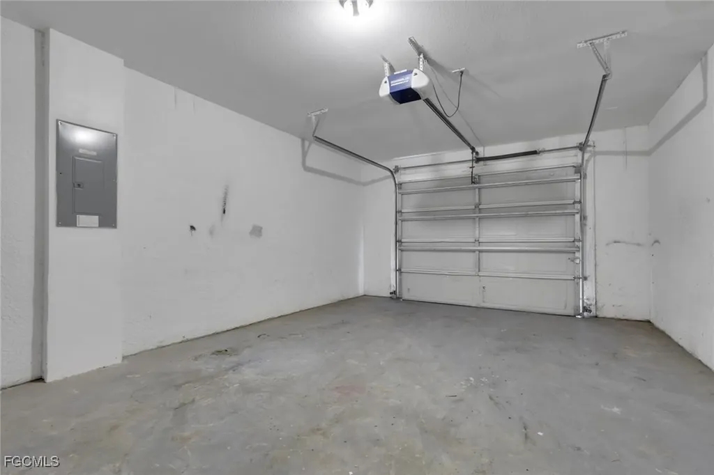 5224/5226 26th Street SW Lehigh Acres FL 33973