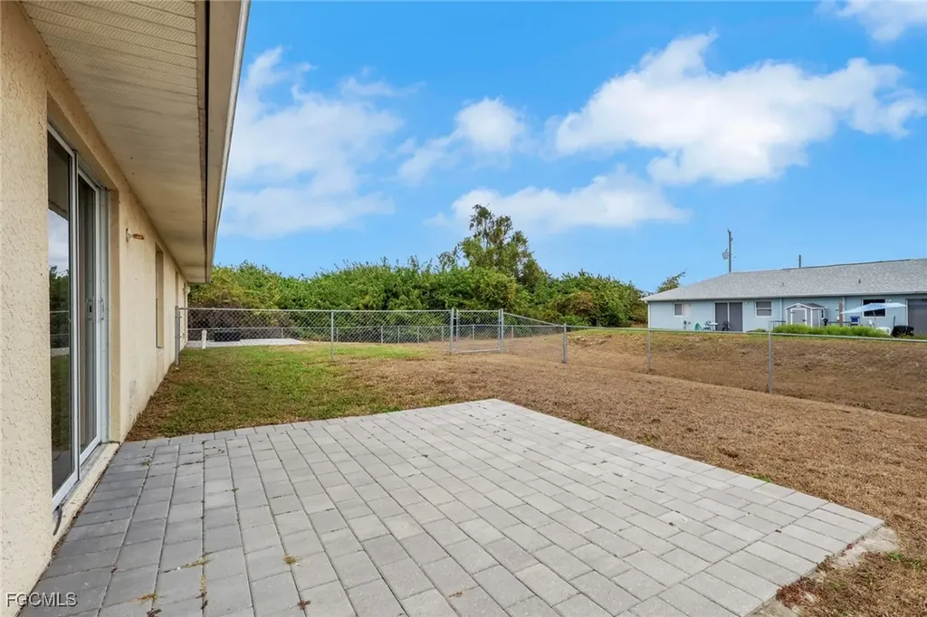 5224/5226 26th Street SW Lehigh Acres FL 33973
