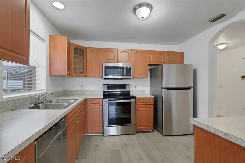 5224/5226 26th Street SW Lehigh Acres FL 33973