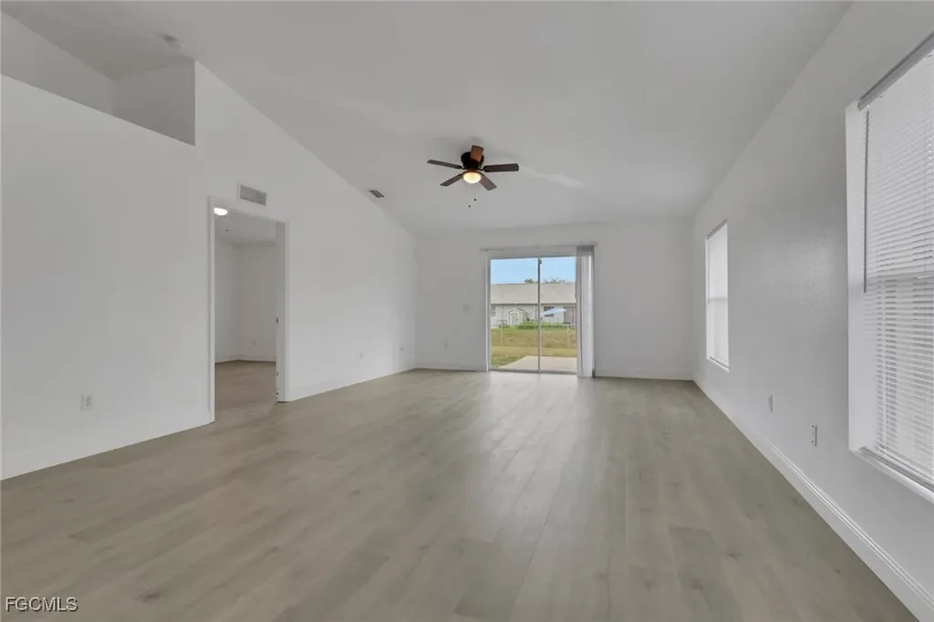 5224/5226 26th Street SW Lehigh Acres FL 33973
