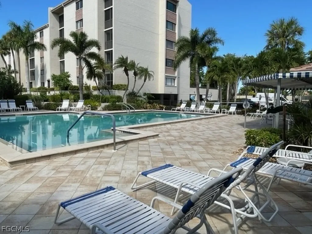 4100 Steamboat Bend E Fort Myers FL 33919